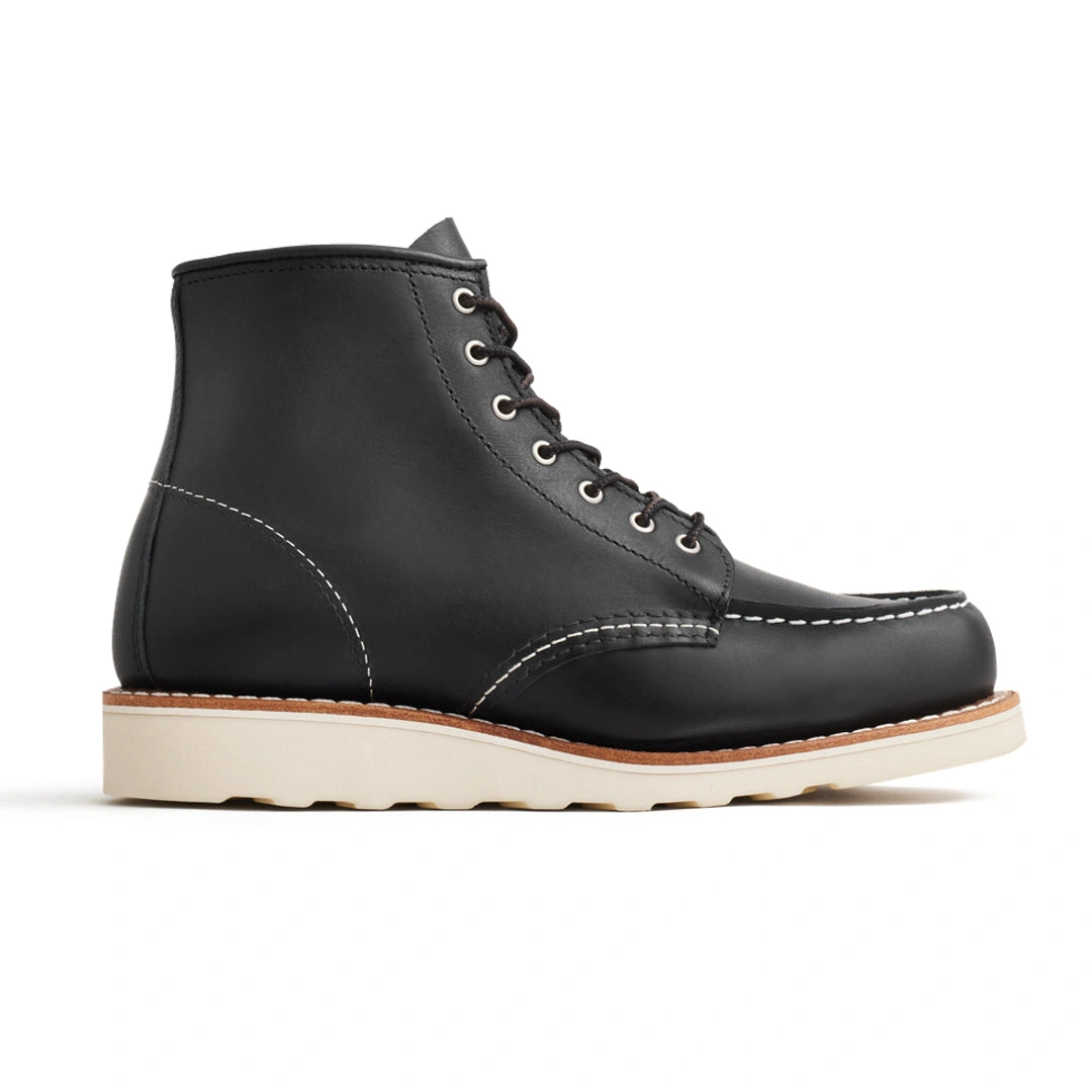 Black Boundary 6" Moc Toe Boots: Effortless Edge & All-Day Comfort.